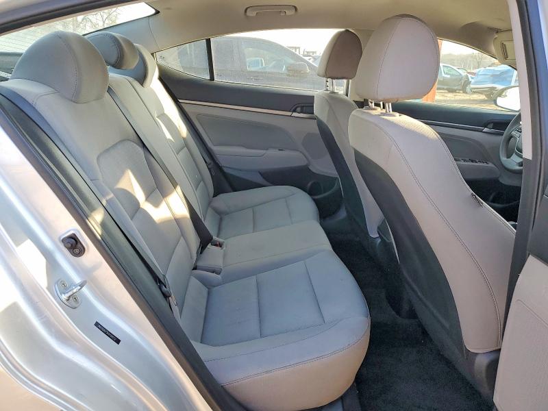2017 Hyundai Elantra მანქანა იყიდება აუქციონზე, vin: 5NPD84LF5HH168152, აუქციონის ნომერი: 45443996