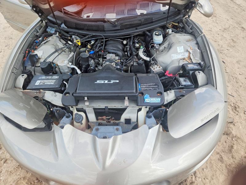 47990686 :رقم المزاد ، 2G2FV22G212118461 vin ، 2001 Pontiac Firebird مزاد بيع