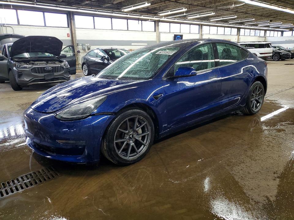 Продажа на аукционе авто 2022 Tesla Model 3, vin: 5YJ3E1EA8NF370711, номер лота: 79809395