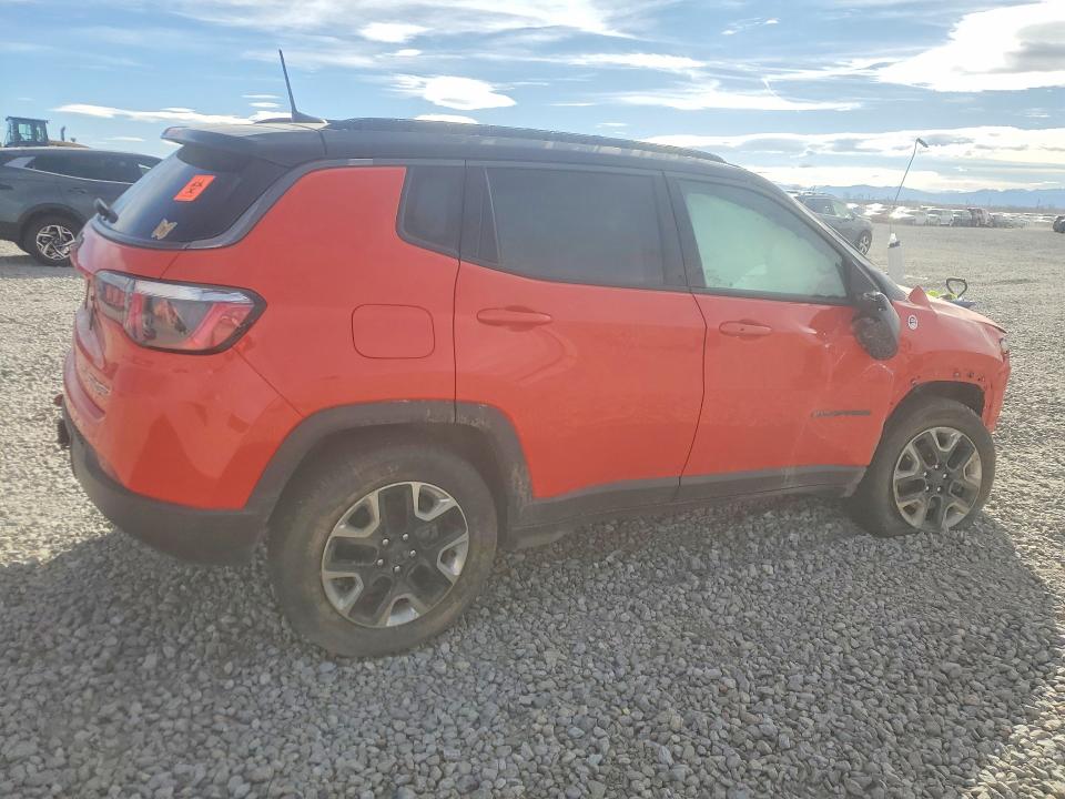 41624626 :رقم المزاد ، 3C4NJDDB5HT657283 vin ، 2017 Jeep Compass مزاد بيع