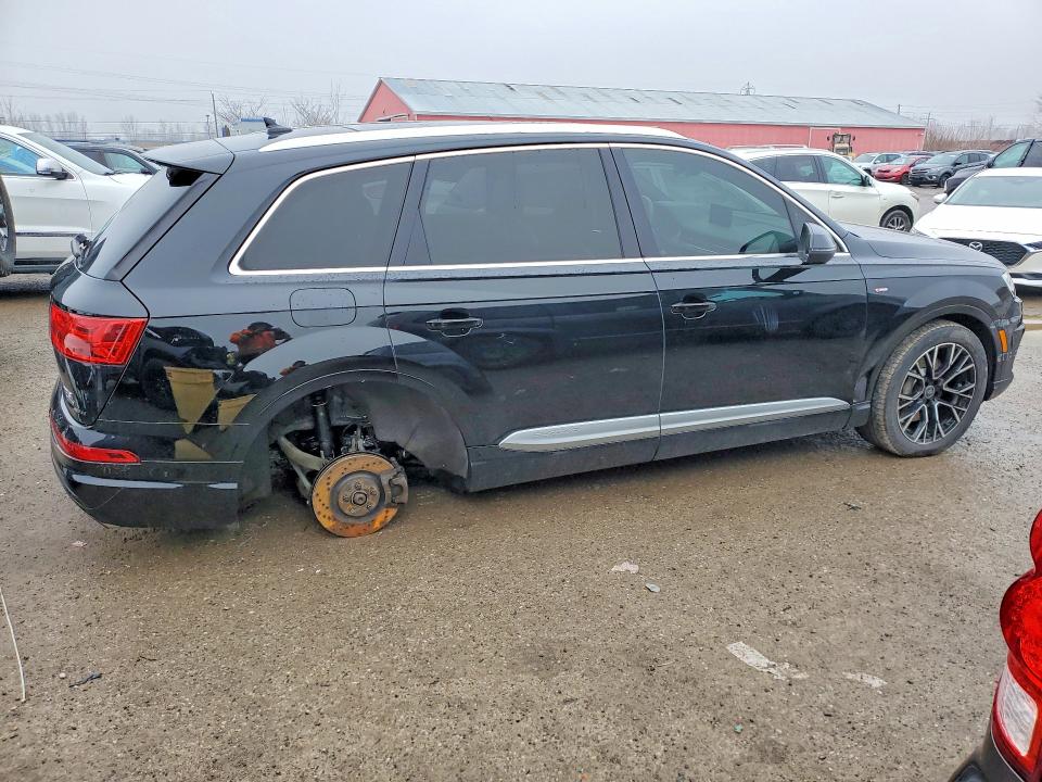 Продажа на аукционе авто 2017 Audi Q7, vin: WA1WAAF72HD042010, номер лота: 79424725