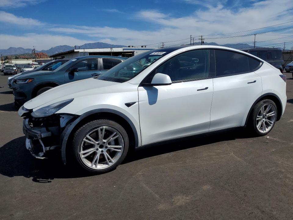 79276285 :رقم المزاد ، 5YJYGDED7MF130284 vin ، 2021 Tesla Model Y مزاد بيع
