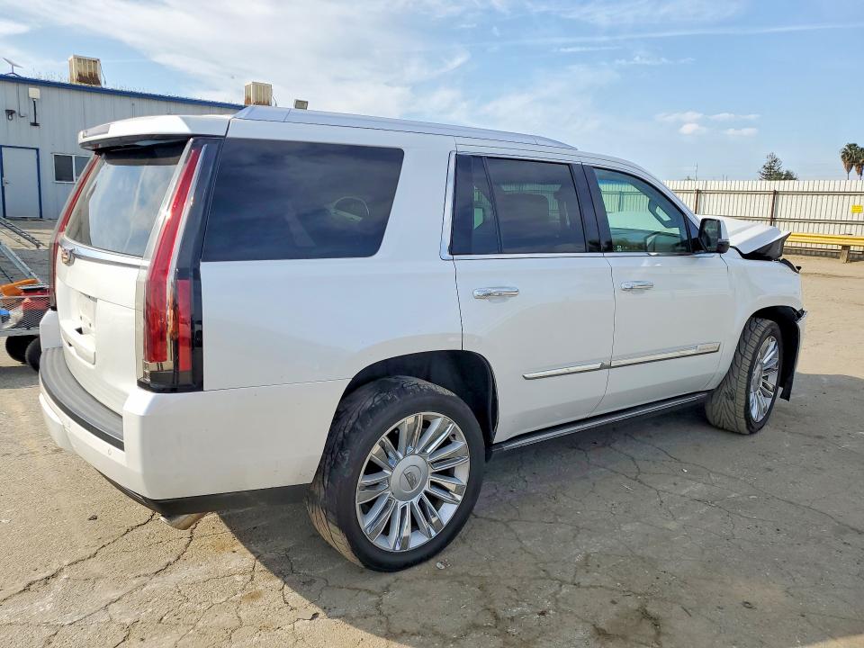 79842585 :رقم المزاد ، 1GYS4DKJ3GR338390 vin ، 2016 Cadillac Escalade مزاد بيع