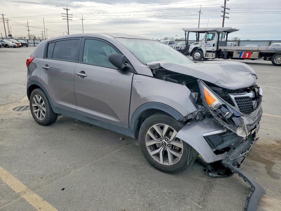 47077786 :رقم المزاد ، KNDPBCAC1G7844780 vin ، 2016 Kia Sportage مزاد بيع