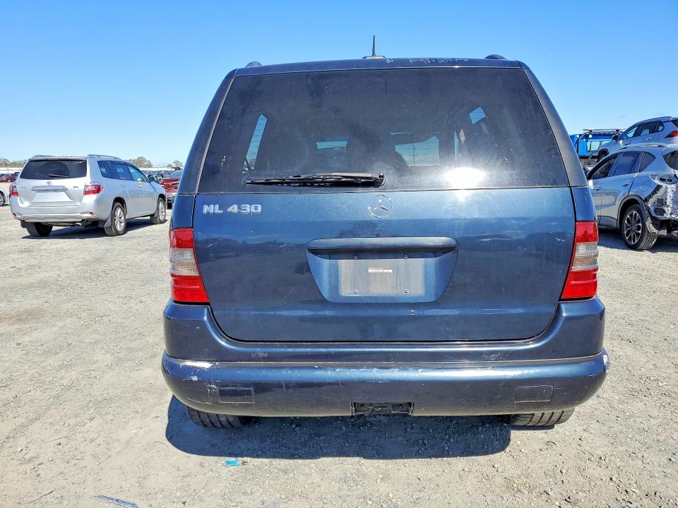 41598236 :رقم المزاد ، 4JGAB72E91A230076 vin ، 2001 Mercedes-benz Ml مزاد بيع