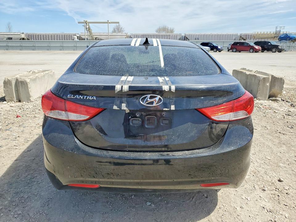47132106 :رقم المزاد ، KMHDH4AE8DU744032 vin ، 2013 Hyundai Elantra مزاد بيع