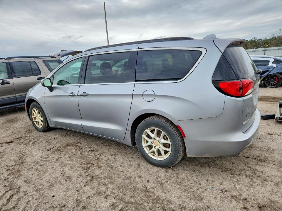 45882576 :رقم المزاد ، 2C4RC1DG9LR182173 vin ، 2020 Chrysler Voyager مزاد بيع