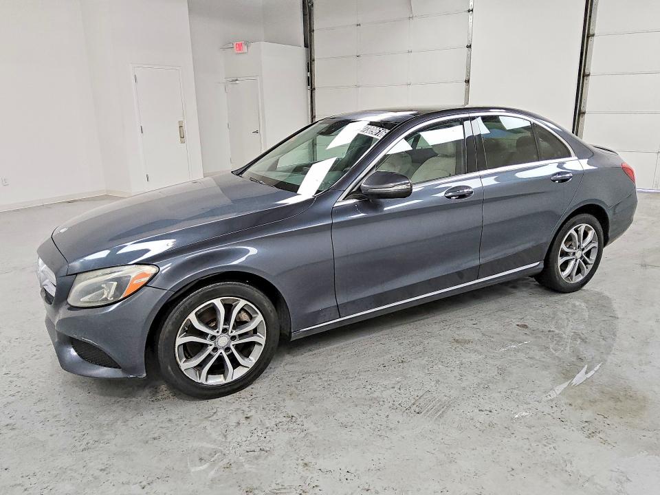 47309616 :رقم المزاد ، 55SWF4KB8GU121335 vin ، 2016 Mercedes-benz C مزاد بيع