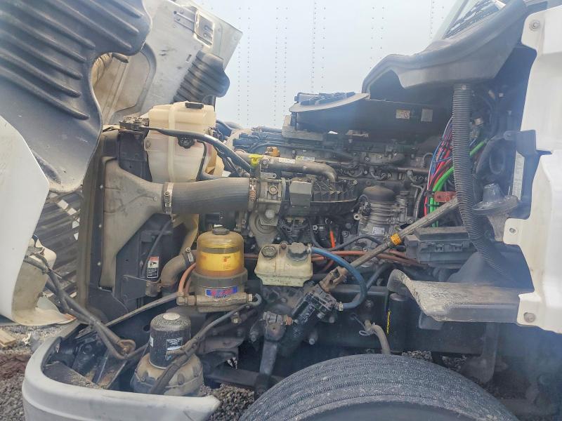 46211856 :رقم المزاد ، 1FUBGEDV9GLHC5653 vin ، 2016 Freightliner Cascadia 125 مزاد بيع