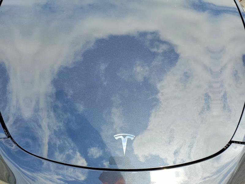 2024 Tesla Model Y მანქანა იყიდება აუქციონზე, vin: 7SAYGDED7RA309075, აუქციონის ნომერი: 46501966