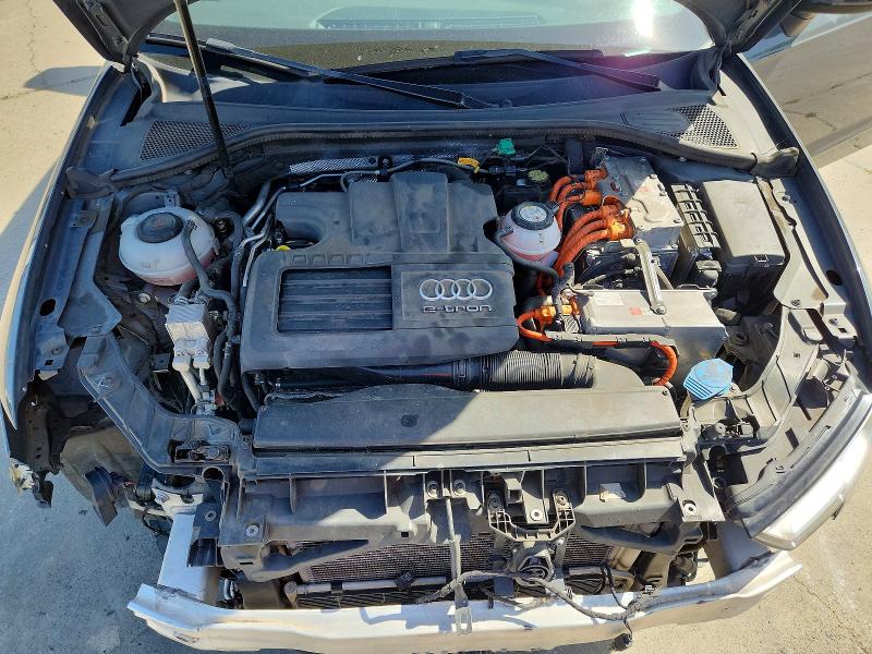 Продаж на аукціоні авто 2018 Audi A3, vin: WAUUPBFF7JA091376, номер лоту: 45595516