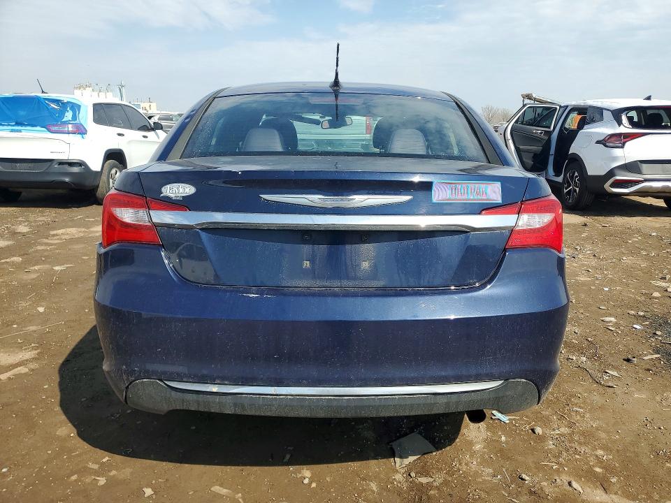 47573486 :رقم المزاد ، 1C3CCBBB6DN542814 vin ، 2013 Chrysler 200 مزاد بيع