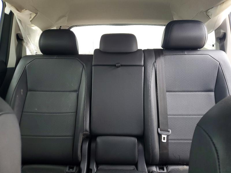 47861656 :رقم المزاد ، 3VV2B7AX5JM199926 vin ، 2018 Volkswagen Tiguan مزاد بيع