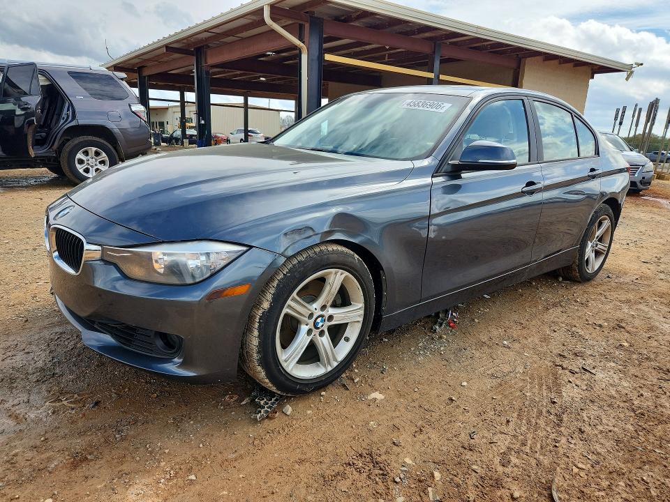 2013 Bmw 328 მანქანა იყიდება აუქციონზე, vin: WBA3A5C55DJ461982, აუქციონის ნომერი: 45836906