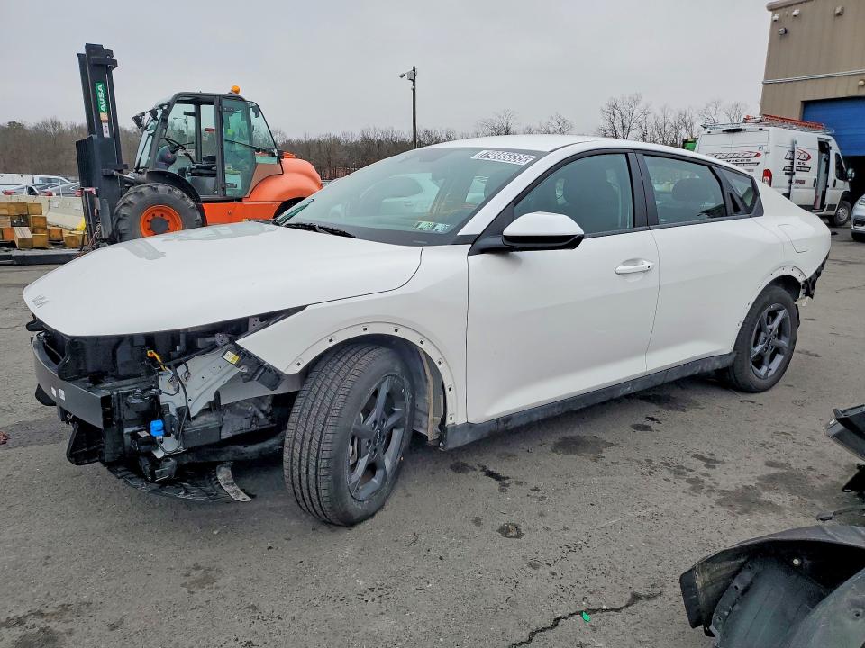 79885635 :رقم المزاد ، 3KPFT4DE5SE121633 vin ، 2025 Kia K4 مزاد بيع