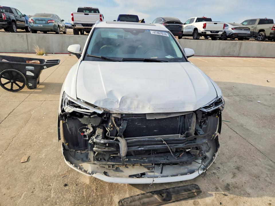 Продажа на аукционе авто 2019 Audi Q3, vin: WA1EECF33K1071842, номер лота: 47467616