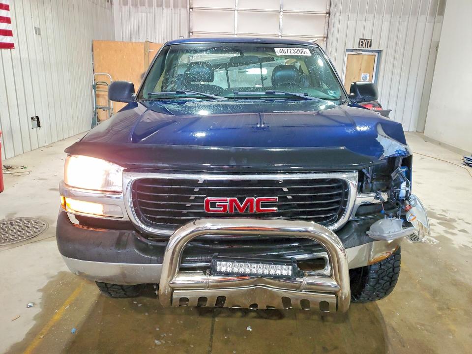 46723266 :رقم المزاد ، 1GTEK14V42Z228125 vin ، 2002 Gmc New Sierra مزاد بيع