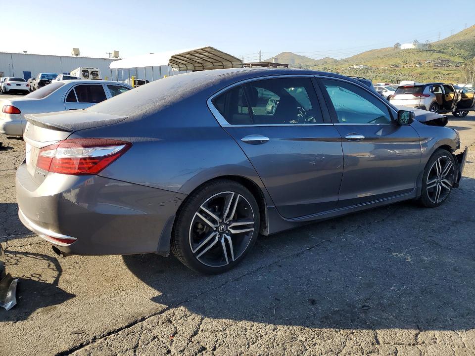 Продажа на аукционе авто 2017 Honda Accord, vin: 1HGCR2F56HA122922, номер лота: 45544006