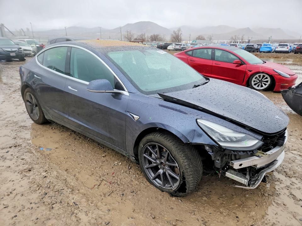 2018 Tesla Model 3 მანქანა იყიდება აუქციონზე, vin: 5YJ3E1EB1JF128572, აუქციონის ნომერი: 79587785