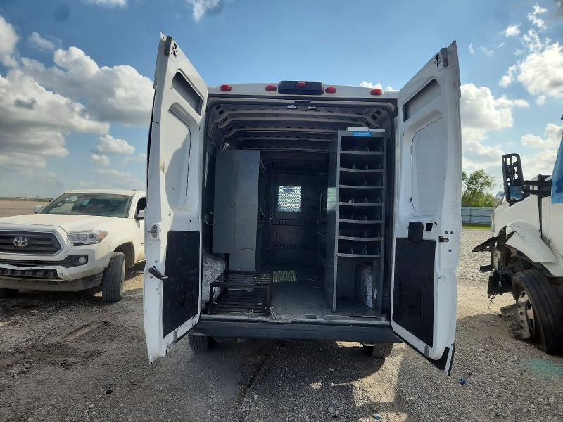 46902446 :رقم المزاد ، 3C6URVHG4JE116825 vin ، 2018 Ram Promaster 3500 مزاد بيع