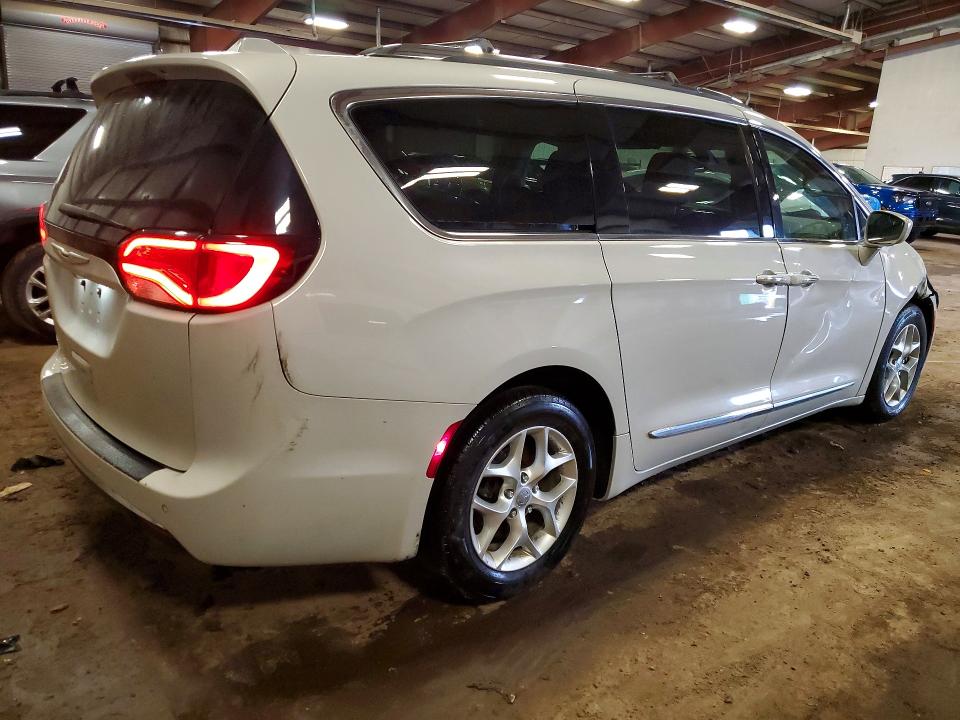 2017 Chrysler Pacifica მანქანა იყიდება აუქციონზე, vin: 2C4RC1EGXHR653656, აუქციონის ნომერი: 41619006