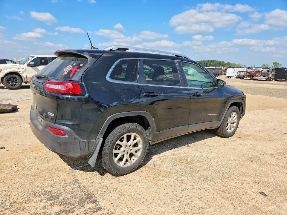 47454696 :رقم المزاد ، 1C4PJLCB5JD513362 vin ، 2018 Jeep Cherokee مزاد بيع