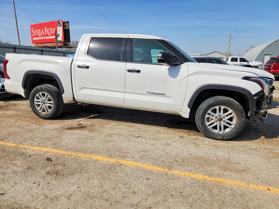 2022 Toyota Tundra მანქანა იყიდება აუქციონზე, vin: 5TFLA5DB9NX056018, აუქციონის ნომერი: 46906526