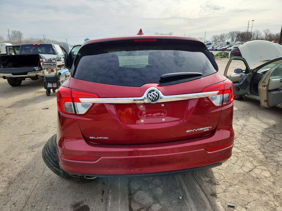 47420886 :رقم المزاد ، LRBFXCSAXJD055626 vin ، 2018 Buick Envision مزاد بيع