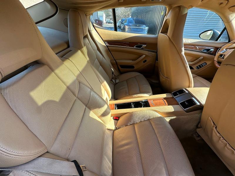45978866 :رقم المزاد ، WP0AA2A77DL010215 vin ، 2013 Porsche Panamera مزاد بيع