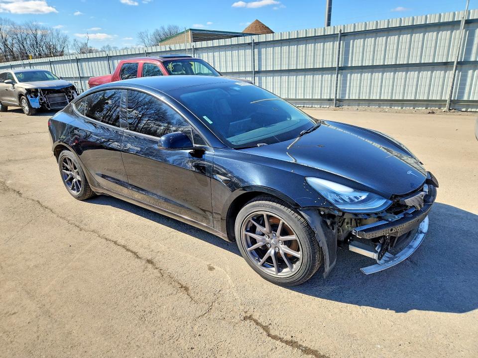 46344096 :رقم المزاد ، 5YJ3E1EA4KF304314 vin ، 2019 Tesla Model 3 مزاد بيع