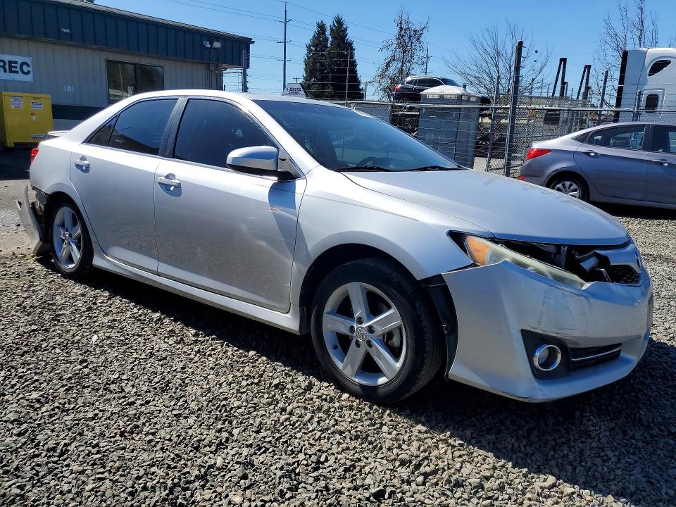 47909326 :رقم المزاد ، 4T1BF1FK3CU032472 vin ، 2012 Toyota Camry مزاد بيع