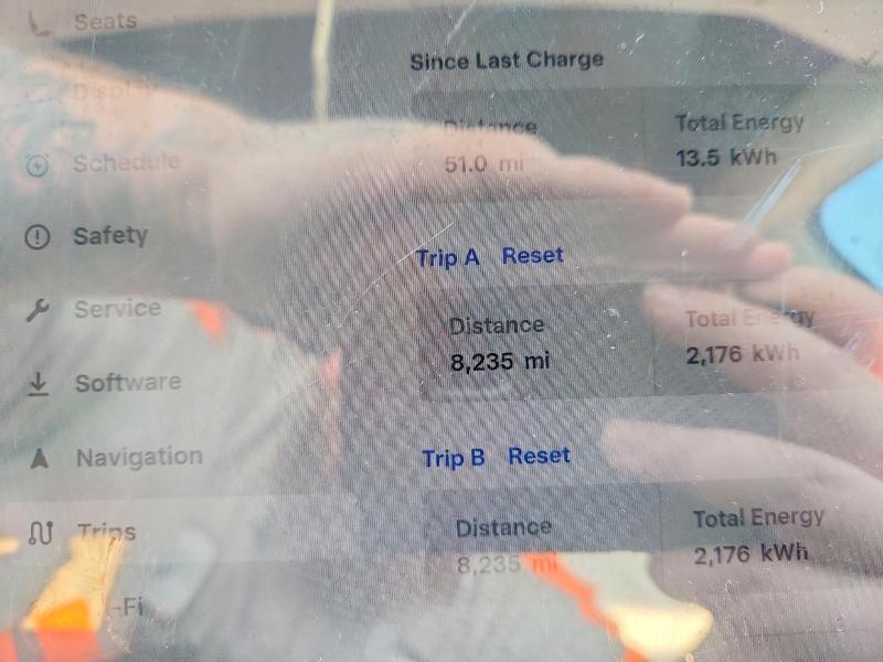 Продажа на аукционе авто 2024 Tesla Model Y, vin: 7SAYGDEE7RF117151, номер лота: 47414926