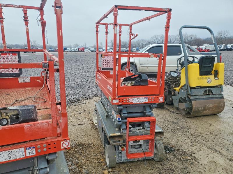 79708955 :رقم المزاد ، A100050496 vin ، 2024 Skyjack Industrial Equipment مزاد بيع