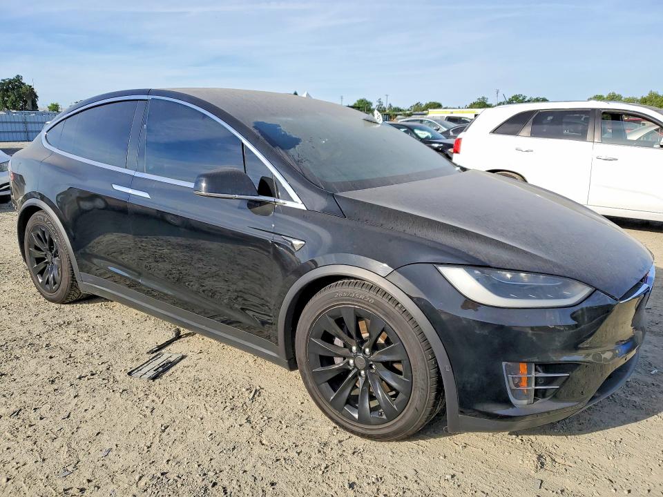 Продаж на аукціоні авто 2018 Tesla Model X, vin: 5YJXCDE23JF141381, номер лоту: 46955226