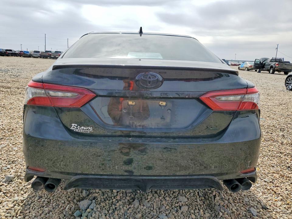 46341046 :رقم المزاد ، 4T1K61AK9NU018621 vin ، 2022 Toyota Camry مزاد بيع