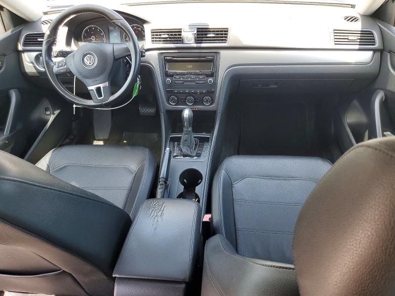 47133066 :رقم المزاد ، 1VWAT7A33FC041529 vin ، 2015 Volkswagen Passat مزاد بيع