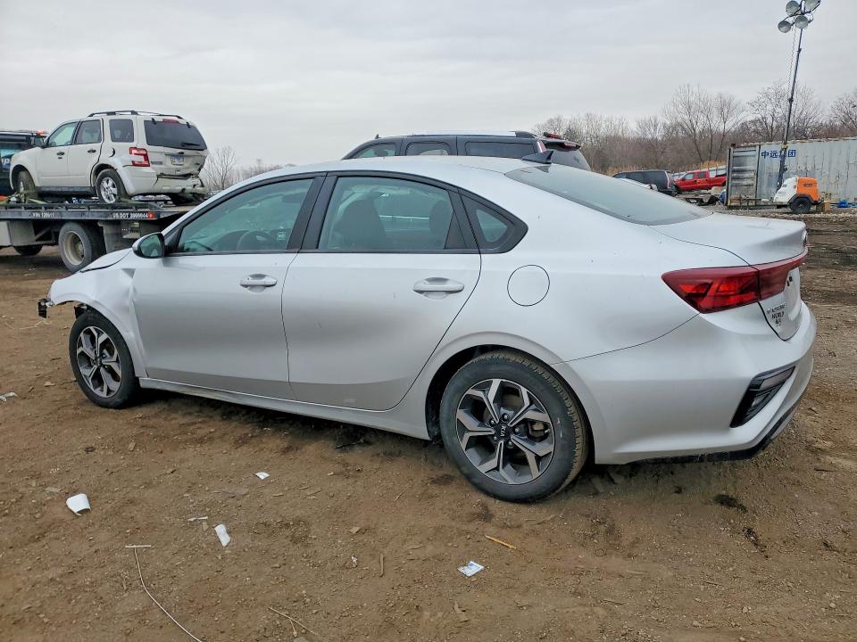2020 Kia Forte მანქანა იყიდება აუქციონზე, vin: 3KPF24ADXLE176076, აუქციონის ნომერი: 79567955