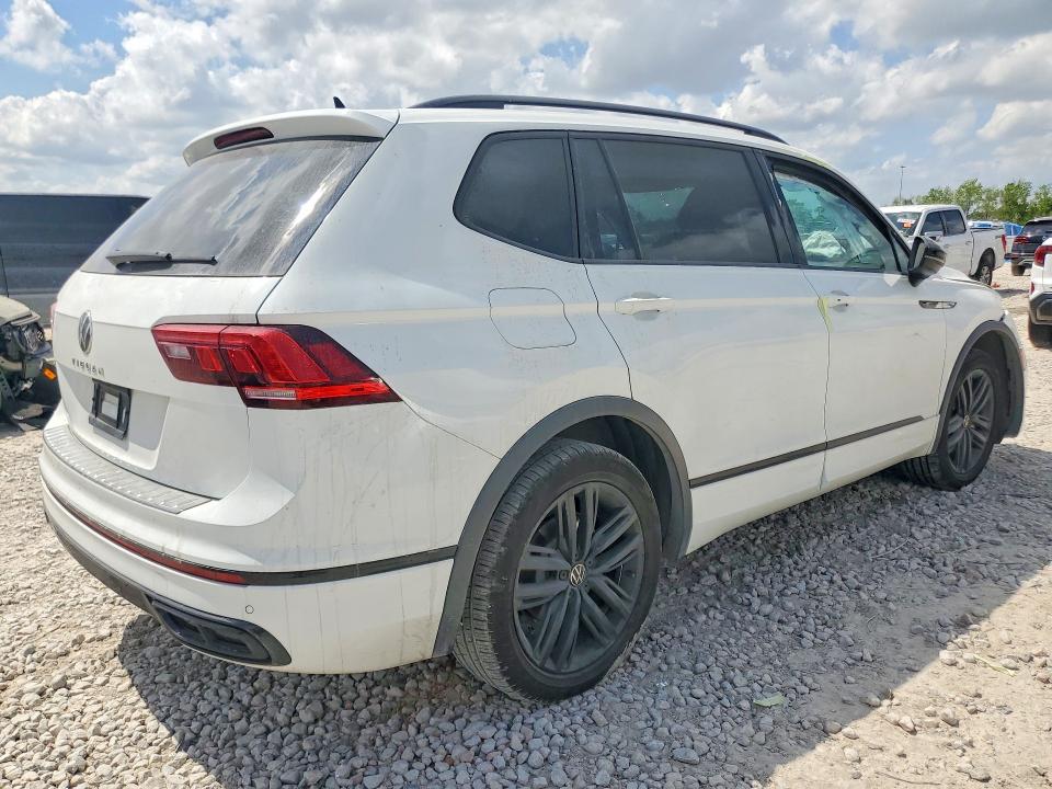 47241126 :رقم المزاد ، 3VVCB7AX2NM032501 vin ، 2022 Volkswagen Tiguan مزاد بيع