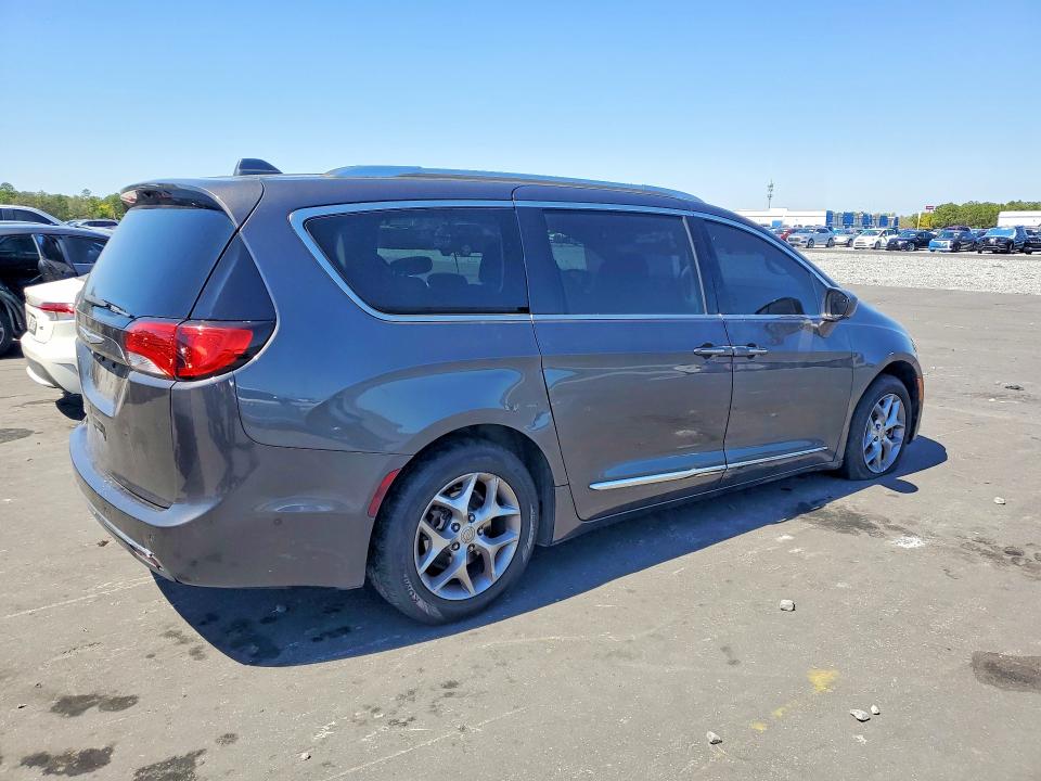 Продажа на аукционе авто 2017 Chrysler Pacifica, vin: 2C4RC1EG8HR622213, номер лота: 46959386