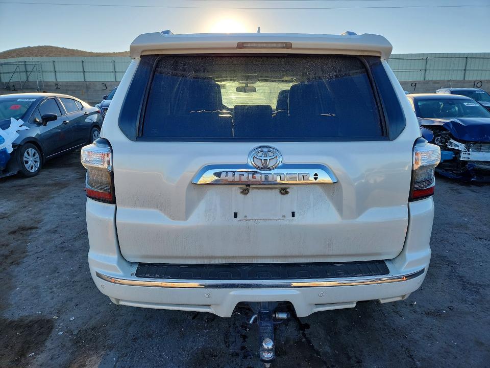 46819486 :رقم المزاد ، JTEZU5JR3J5173002 vin ، 2018 Toyota 4runner مزاد بيع