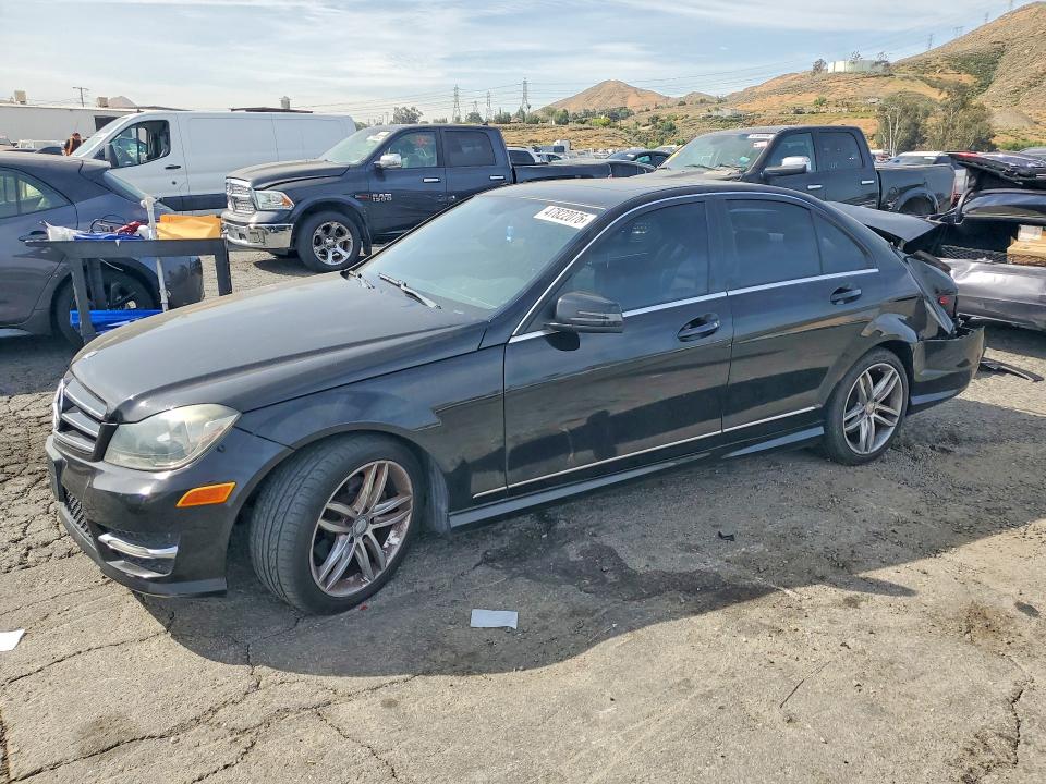 Продаж на аукціоні авто 2014 Mercedes-benz C, vin: WDDGF4HB5EG219437, номер лоту: 47822076