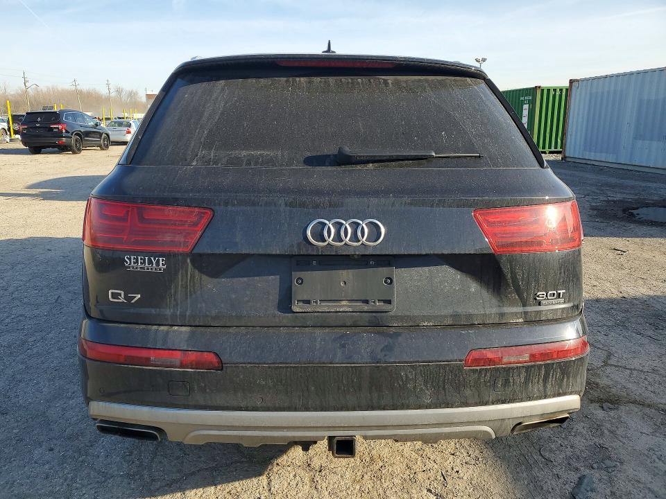 47230946 :رقم المزاد ، WA1VAAF71HD015716 vin ، 2017 Audi Q7 مزاد بيع