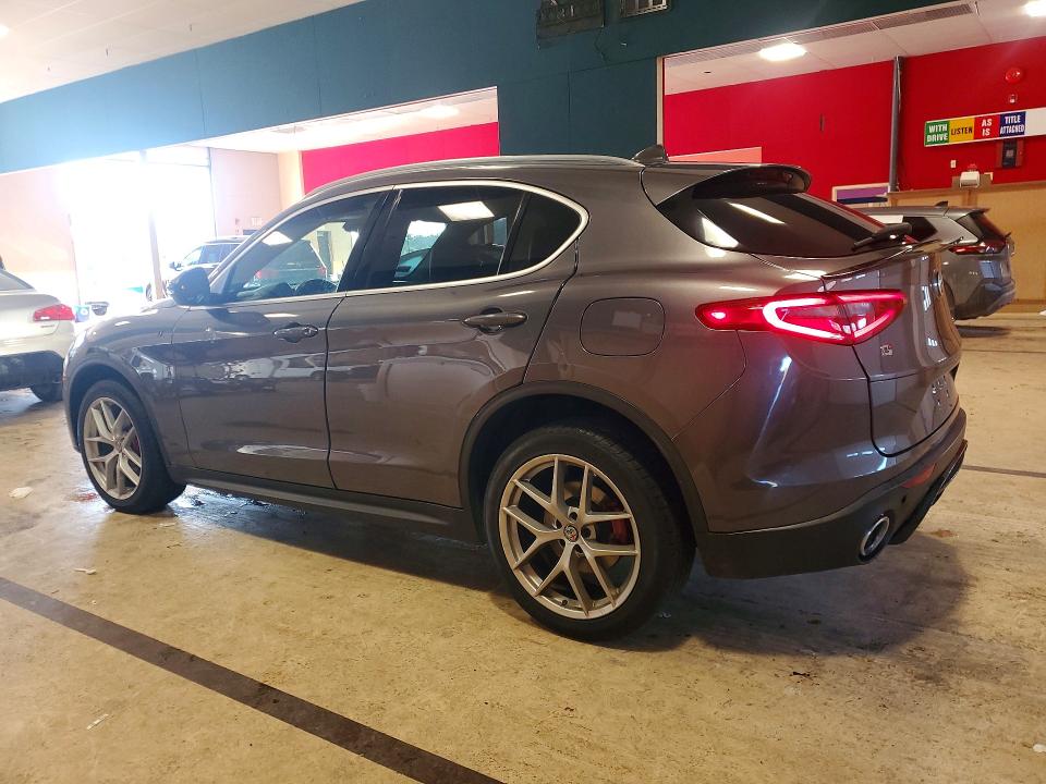 79580355 :رقم المزاد ، ZASFAKBN1J7C29380 vin ، 2018 Alfa Romeo Stelvio مزاد بيع