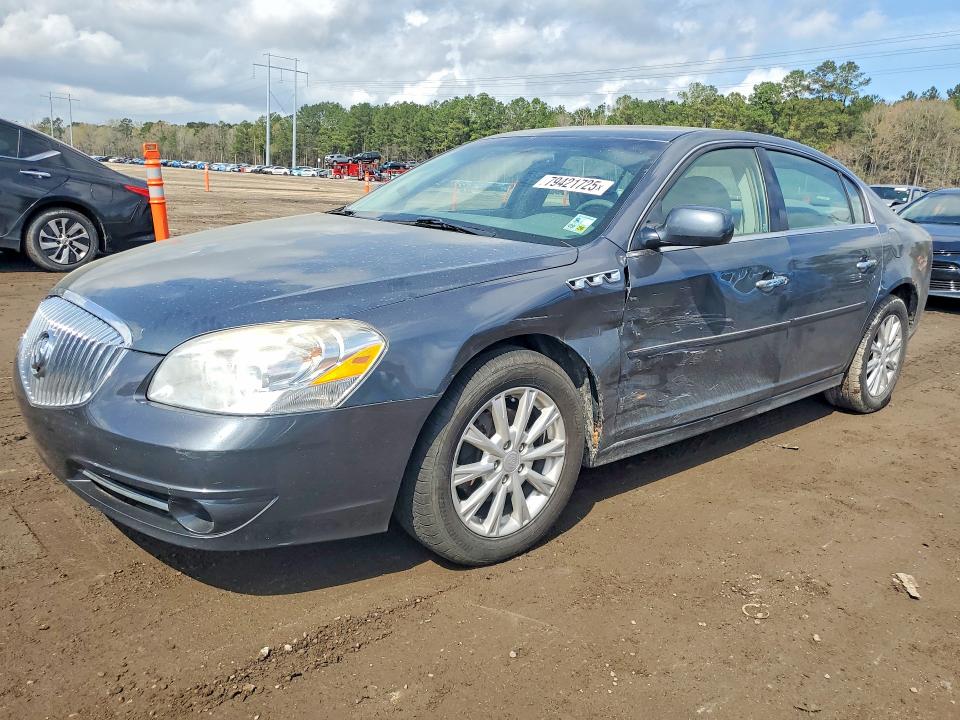 79421725 :رقم المزاد ، 1G4HC5EM3BU143390 vin ، 2011 Buick Lucerne مزاد بيع
