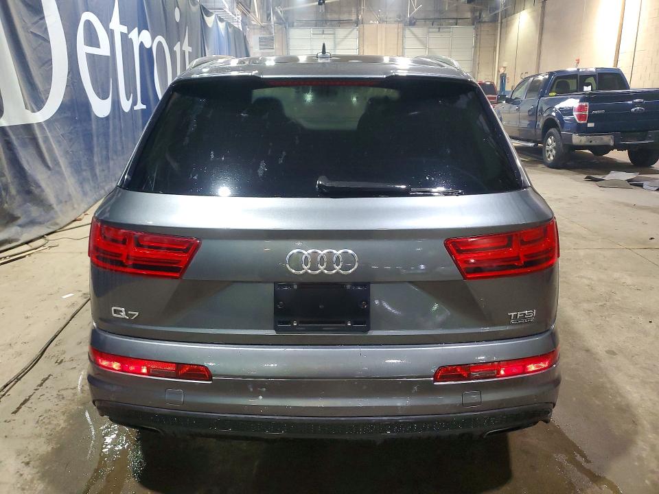 Продаж на аукціоні авто 2017 Audi Q7, vin: WA1MAAF72HD054147, номер лоту: 46479376