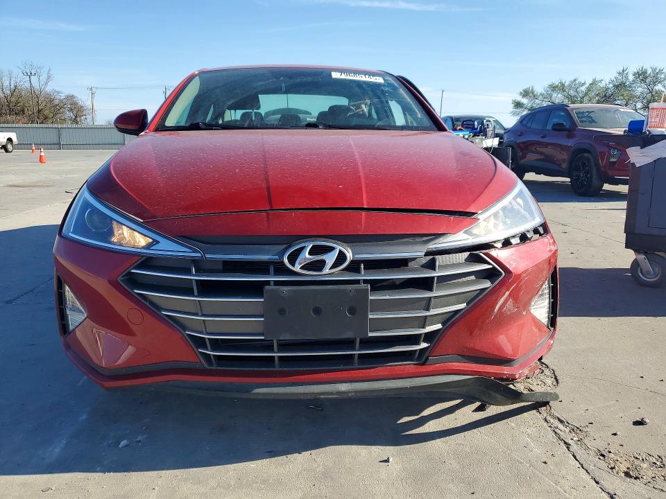 2020 Hyundai Elantra მანქანა იყიდება აუქციონზე, vin: KMHD84LFXLU072902, აუქციონის ნომერი: 79685145