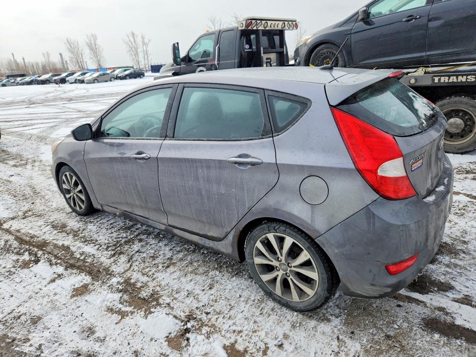 46088176 :رقم المزاد ، KMHCT5AE6FU202883 vin ، 2015 Hyundai Accent مزاد بيع
