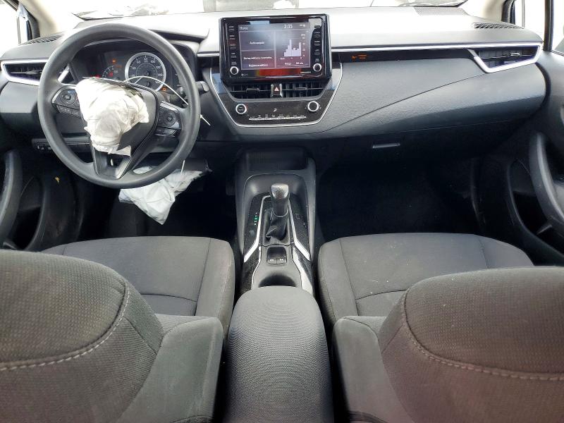41882096 :رقم المزاد ، 5YFEPMAE4NP338632 vin ، 2022 Toyota Corolla مزاد بيع