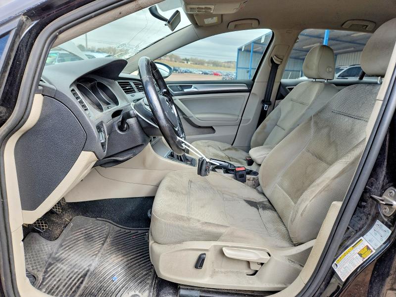 45569396 :رقم المزاد ، 3VW117AU8HM032406 vin ، 2017 Volkswagen Golf مزاد بيع