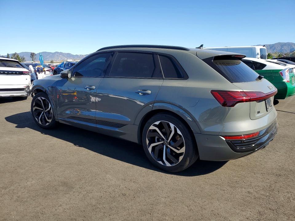 2024 Audi Q8 E-tron მანქანა იყიდება აუქციონზე, vin: WA15AAGE3RB010978, აუქციონის ნომერი: 41647196